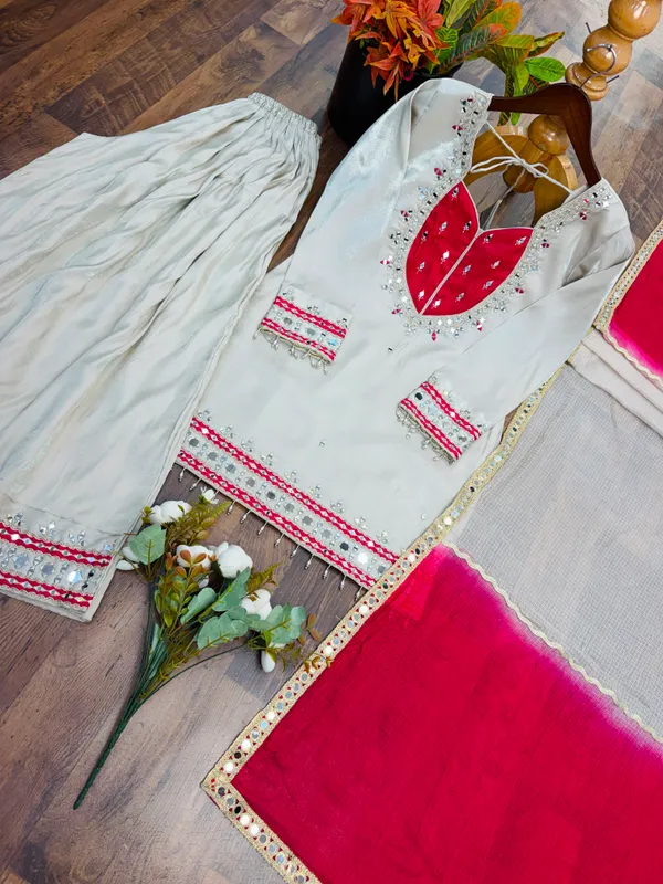 Roman_Glass_Real_Mirror_Work_Top_Plazzo_Dupatta_Set