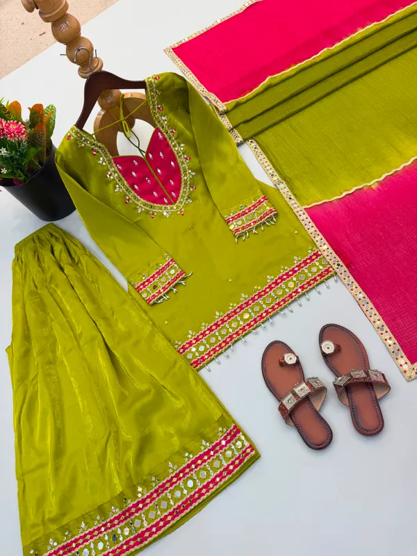 Roman_Glass_Real_Mirror_Work_Top_Plazzo_Dupatta_Set
