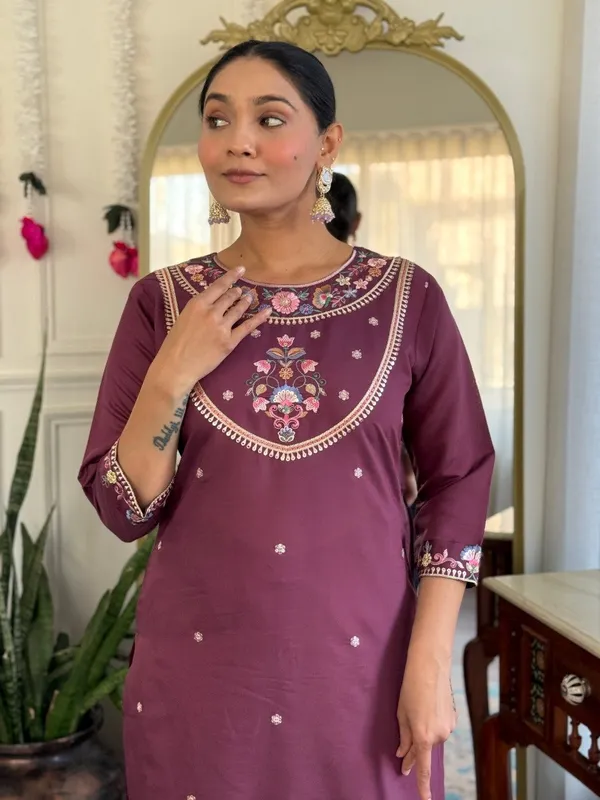 Stylish_Embroidered_Kurta_Set_with_Dupatta