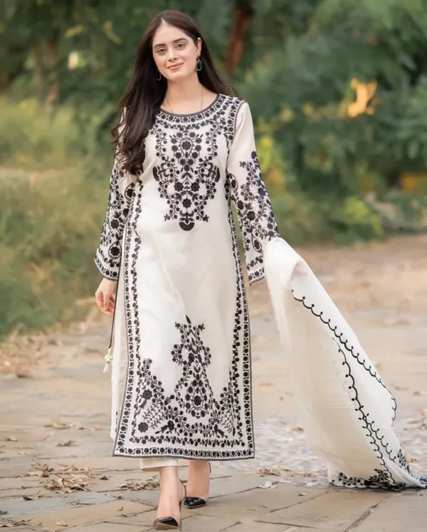 Stylish_Embroidered_Kurta_Set_with_Dupatta