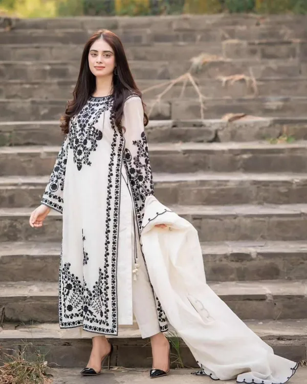 Stylish_Embroidered_Kurta_Set_with_Dupatta