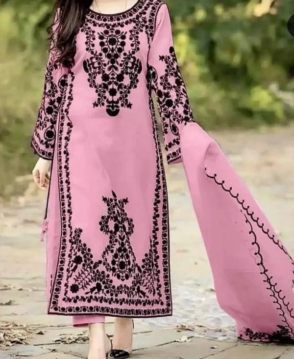 Stylish_Embroidered_Kurta_Set_with_Dupatta