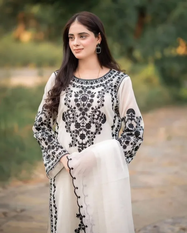 Stylish_Embroidered_Kurta_Set_with_Dupatta