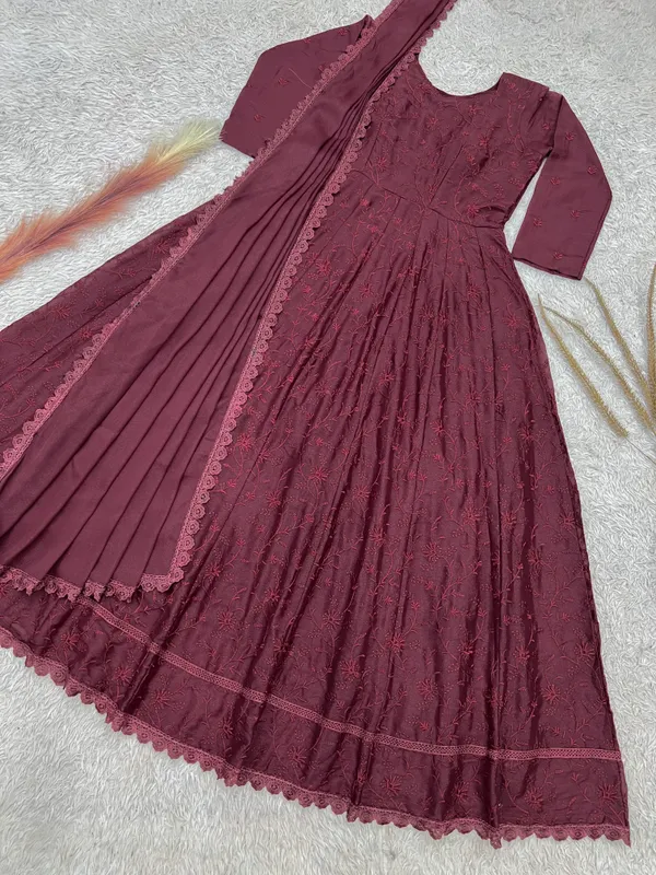 Stylish_Star_Georgette_Gown_with_Dupatta