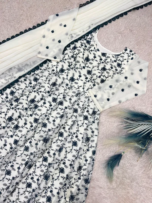 Stylish_Star_Georgette_Gown_with_Dupatta