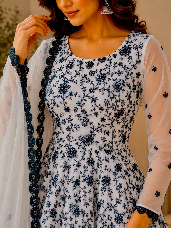 Stylish_Star_Georgette_Gown_with_Dupatta