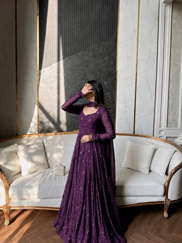 Stylish_Star_Georgette_Gown_with_Dupatta