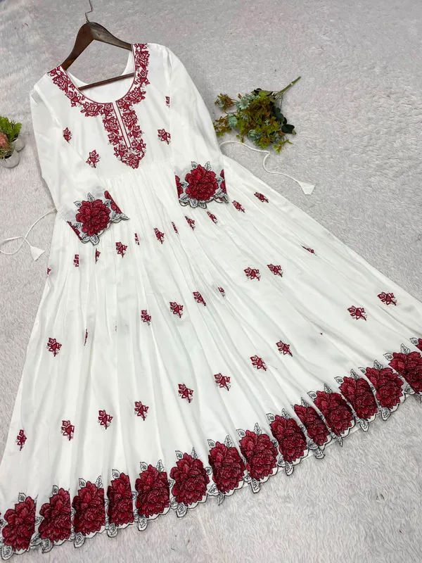 Summer_Friendly_Trendy_Maxi_Gown_with_Embroidery_Work