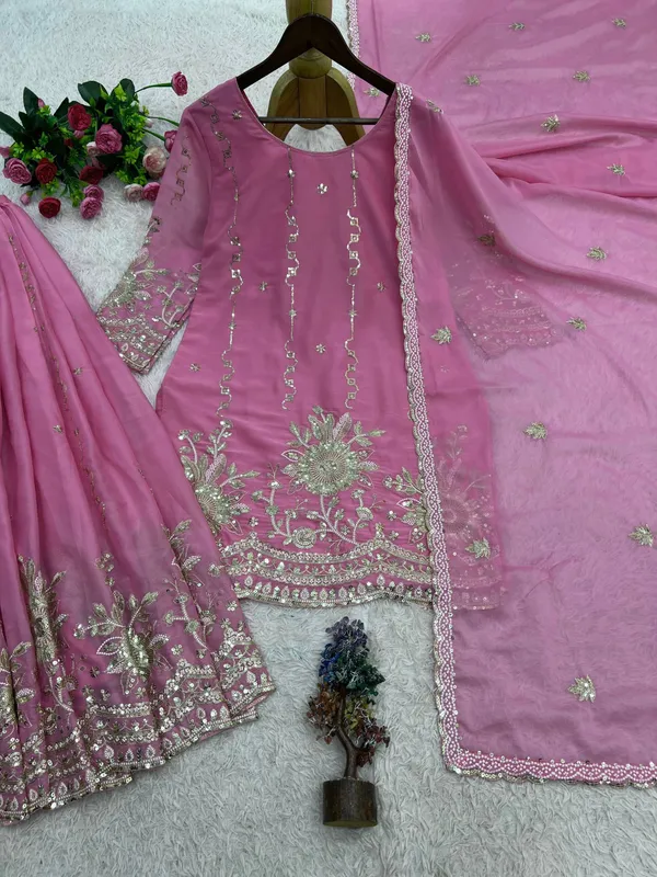 Tranding_3_Piece_Fancy_Kurti_Plazzo_Dupatta_Set