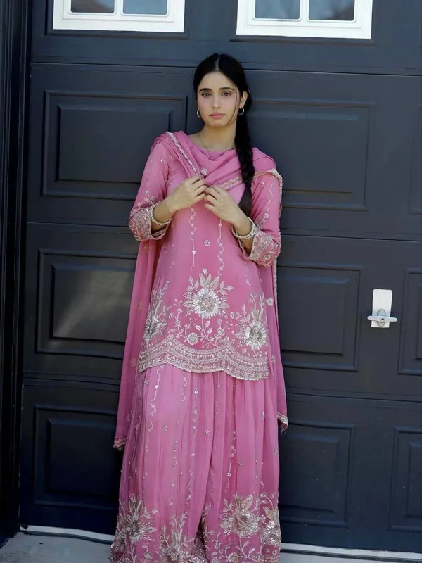 Tranding_3_Piece_Fancy_Kurti_Plazzo_Dupatta_Set