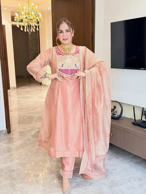 Trending_A-Line_Cut_Salsa_Silk_Top_Pent_Dupatta_Set