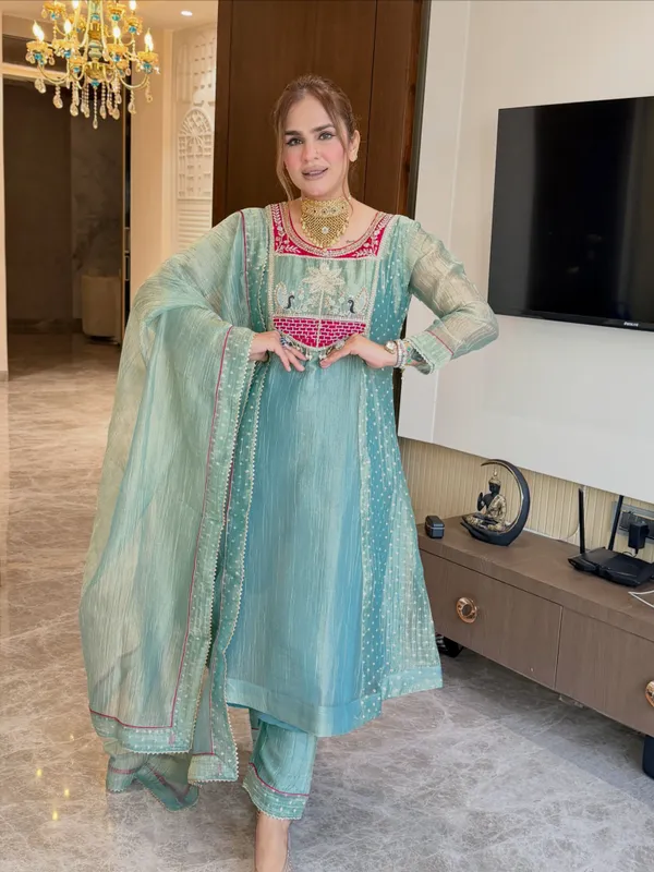 Trending_A-Line_Cut_Salsa_Silk_Top_Pent_Dupatta_Set