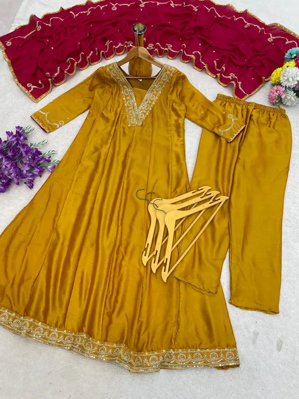 Vichhitra_Silk_Anarkali_Kurti_Pent_Dupatta_Set