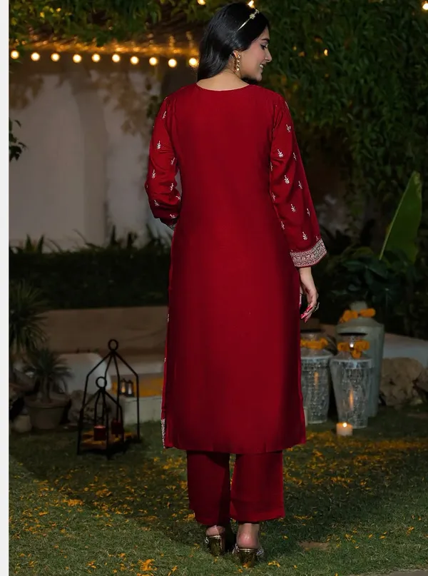 Vichhitra_Silk_Embroidered_Kurta_Pent_Dupatta_Set