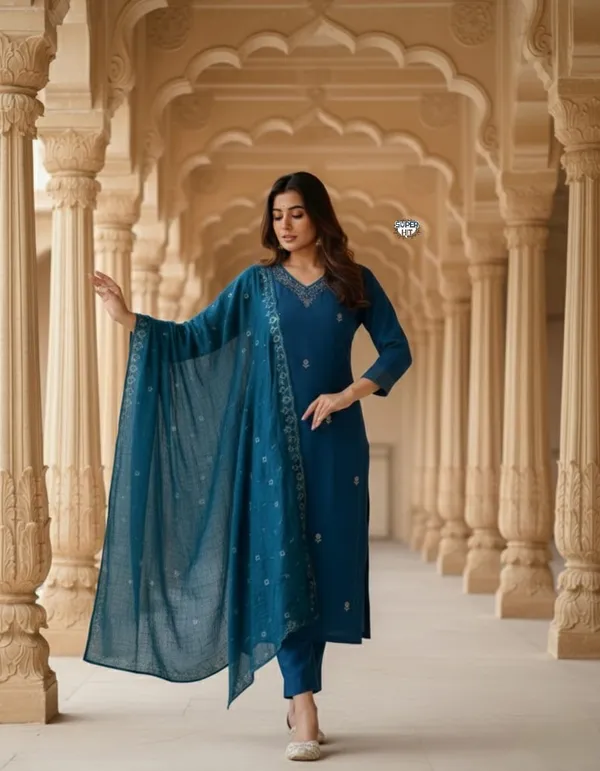 Viscose_Chanderi_Embroidered_Kurti_Set_with_Dupatta