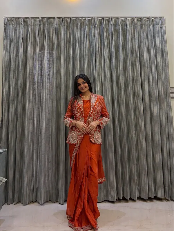 Embroidery_Sequence_Work_Ready-to-Wear_Saree_with_Jacket