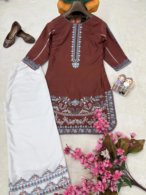 Kurti_&_Plazzo_Set