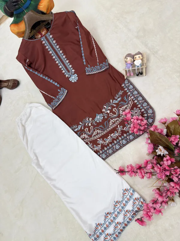 Kurti_&_Plazzo_Set