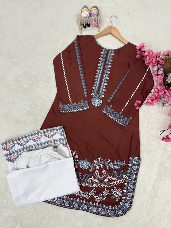 Kurti_&_Plazzo_Set