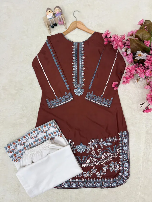 Kurti_&_Plazzo_Set