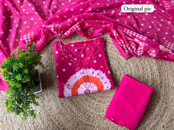 Magenta_Bandhani_Print_Straight_Fit_Cotton_Kurti_Pant_with_Dupatta