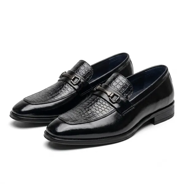 Tom_Hendrix_Textured_Buckle_Loafer_Black