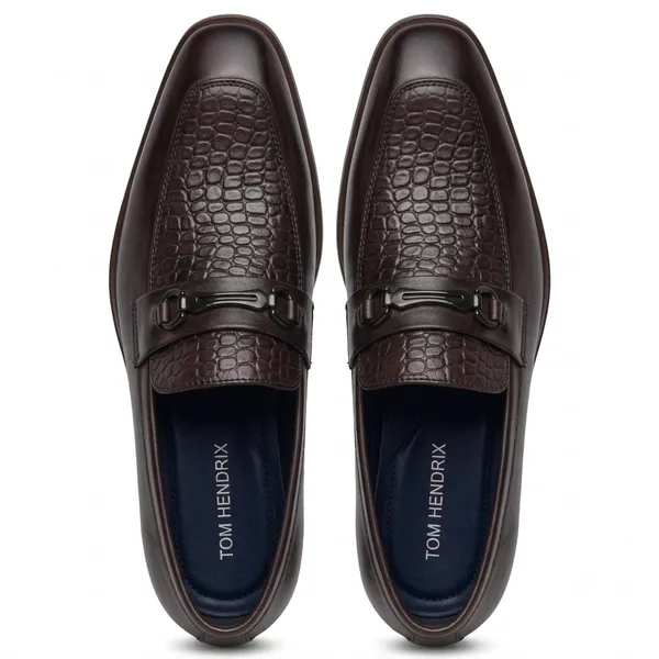 Tom_Hendrix_Textured_Buckle_Loafer_Cherry