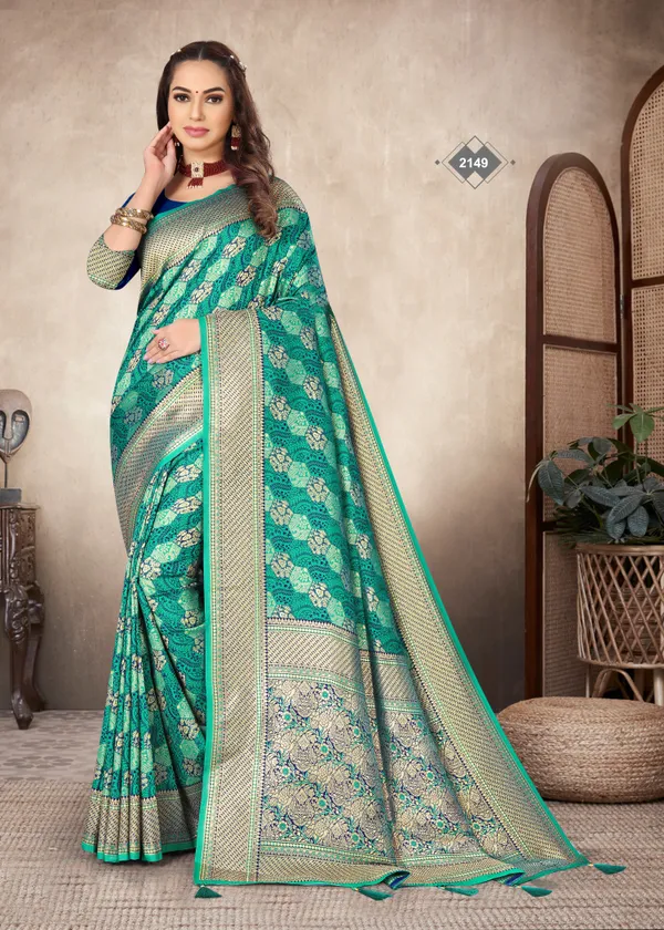 Green_Satin_Silk_Woven_Zari_Border_Banarasi_Saree_For_Women