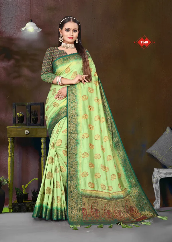 Green_Dola_Silk_Woven_Paisley_Zari_Border_Banarasi_Saree_For_Women
