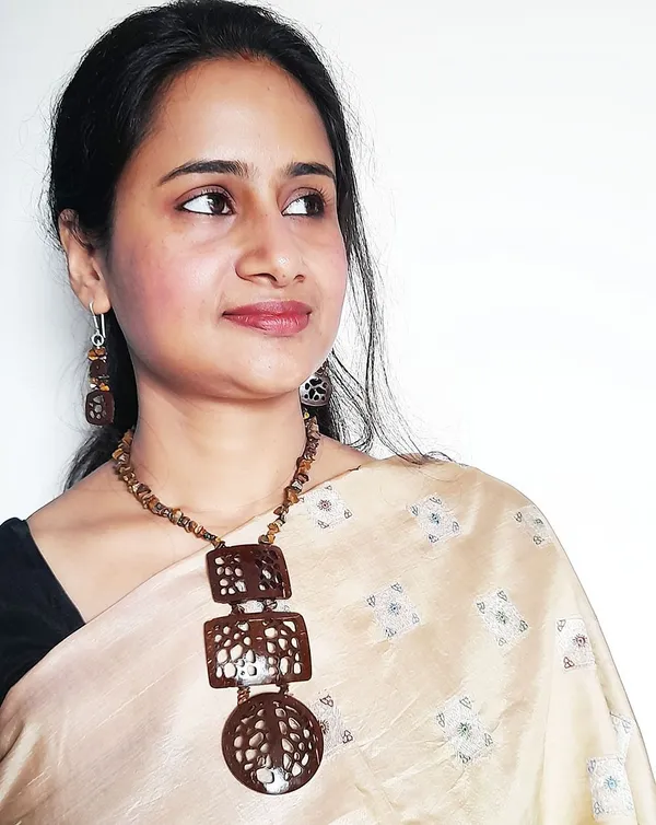 Brown_Coconut_Shell_And_Semi_Precious_Stones_Jewellery___For_Women