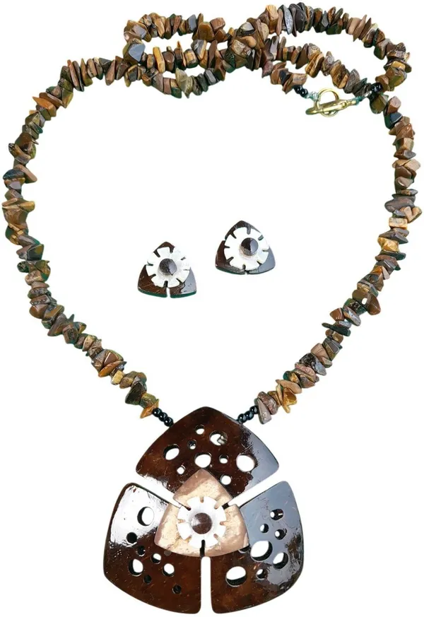 Brown_Coconut_Shell_And_Semi_Precious_Stones_Jewellery___For_Women