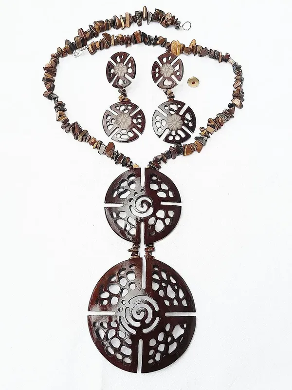 Brown_Coconut_Shell_And_Semi_Precious_Stones_Jewellery___For_Women