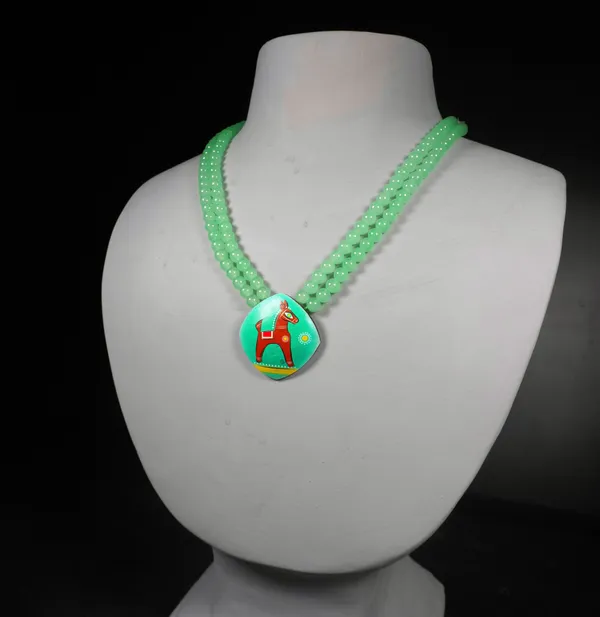 Digital_painted_Coconut_Shell_pendant_and_imported_glass_beads_Jewellery_For_Women