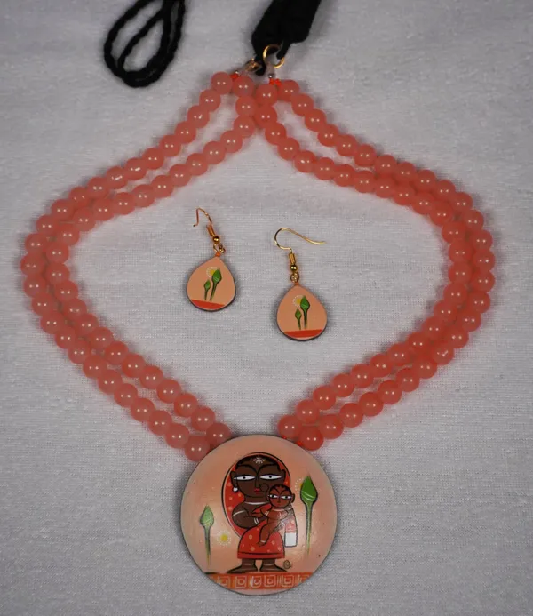 Digital_Painted_Coconut_Shell_pendant_And_Imported_glass_beads_Jewellery__For_Women