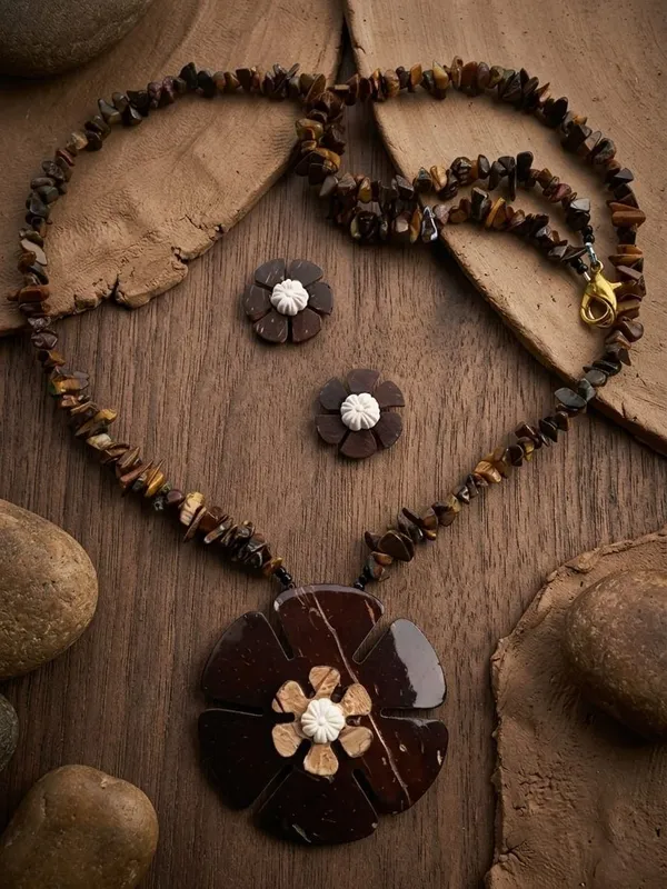 Brown_Coconut_Shell_And_Semi_Precious_Stones_Necklace___For_Women