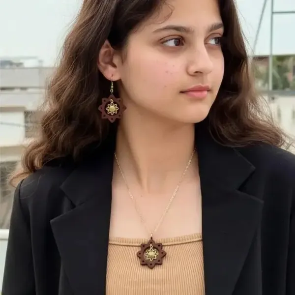 Brown_Coconut_Shell_pendant_and_golden_plated_brass_chain_Necklace__For_Women