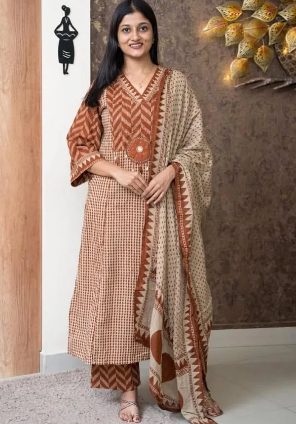 Beige_Rust_Cotton_Premium_Kurta_Pant_Set_With_Dupatta_For_Women