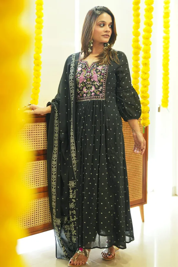 Black_Rayon_Premium_Kurta_Pant_Set_With_Dupatta_For_Women