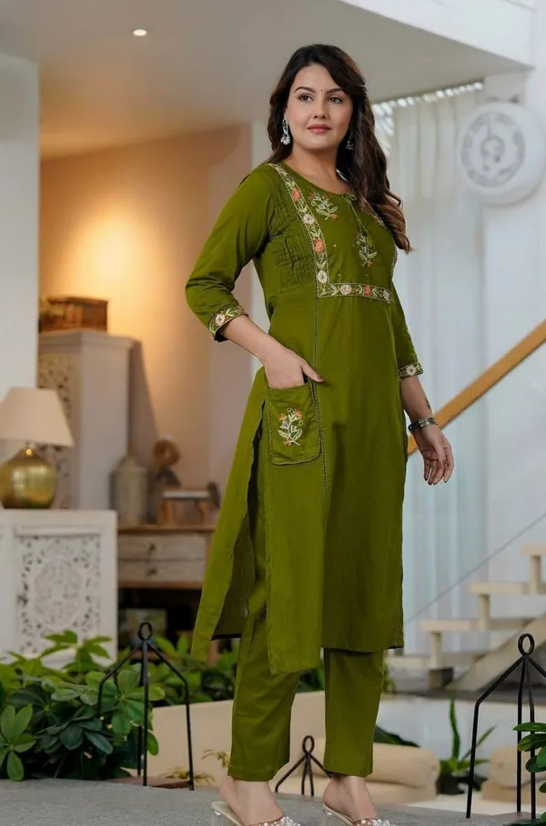 Olive_Green_Cotton_Premium_Kurta_Pant_Set_With_Dupatta_For_Women