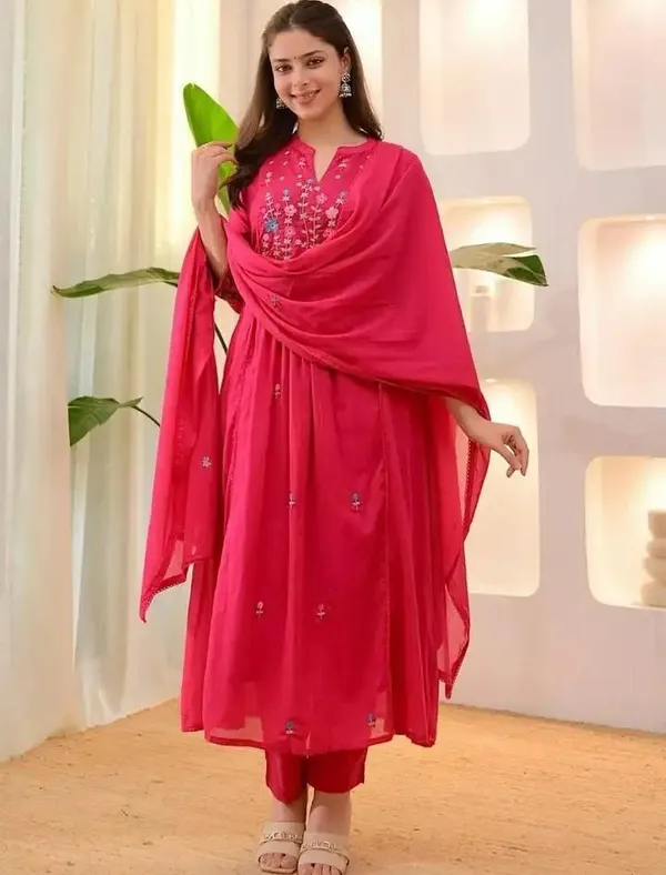Fuchsia_Cotton_Premium_Kurta_Pant_Set_With_Dupatta_For_Women