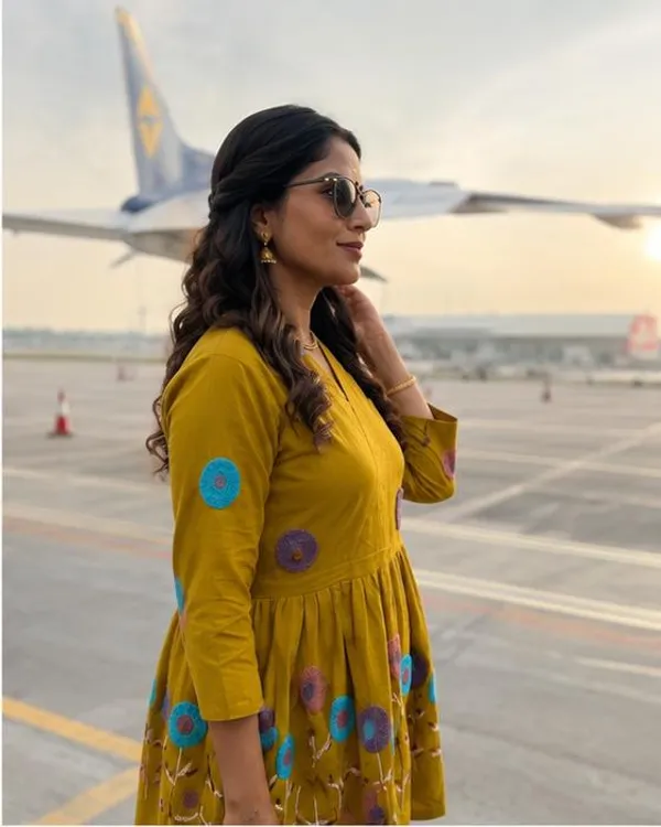 Yellow_Cotton_Premium_Short_Kurta_For_Women