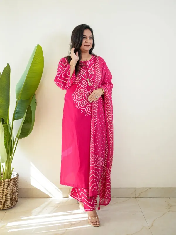 Pink_Bandhani_Ethnic_Cotton_Kurta_Set_with_Dupatta_for_Women