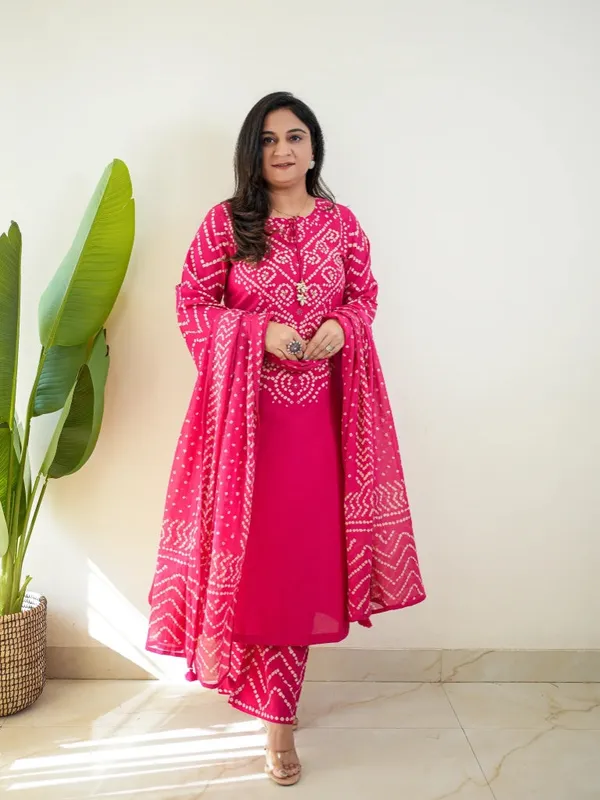 Pink_Cotton_Premium_Kurta_Set_With_Dupatta_For_Women