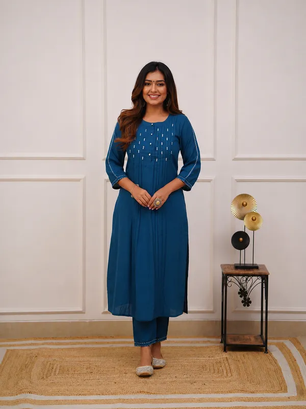 Blue_Cotton_Premium_Kurta_And_Pant_Set_For_Women