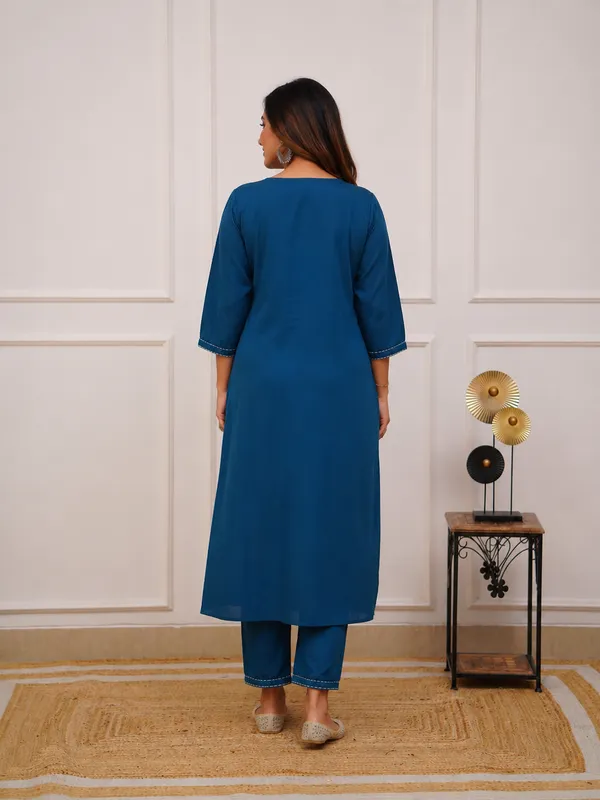 Blue_Cotton_Premium_Kurta_And_Pant_Set_For_Women