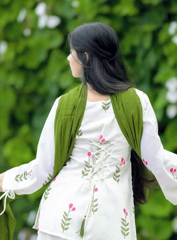 Multicolor_Cotton_Premium_Kurta_Pant_Set_With_Dupatta_For_Women
