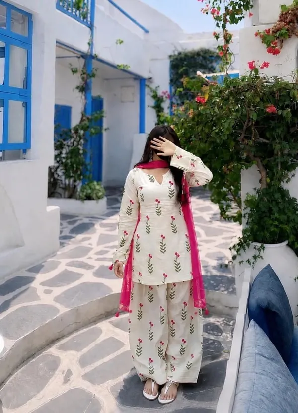 White_Floral_Printed_Kurta_Salwar_Set_with_Pink_Dupatta