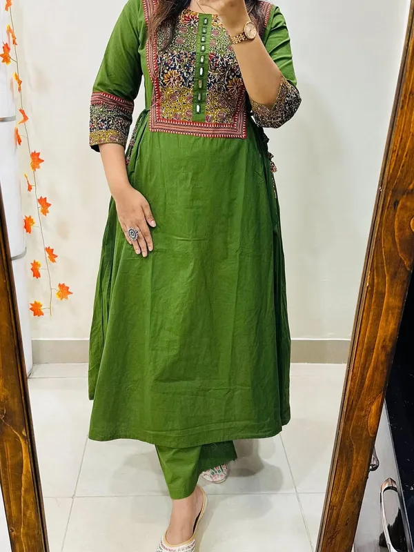 Women’s_Olive_Green_Embroidered_Cotton_Anarkali_Kurta_Pant_Set
