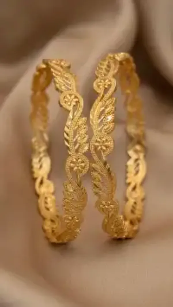 Buy_1_Get_1_Free_Gold_Metal_Floral_and_Gold_Textured_Bangles_For_Women