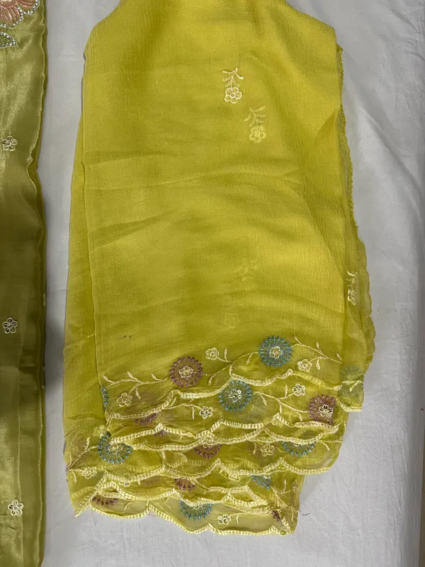Green_Premium_Jacquard_Unstitched_Suit_Set_For_Women